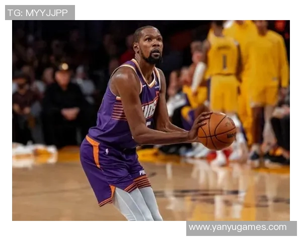 拼命防守的人不该被苛责，杜兰特首秀喜忧参半，火箭暴露两大问题