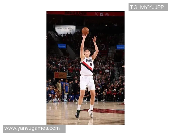 NBA｜开拓者139-119轻取勇士迎首胜，杨瀚森7分钟2分1板2帽，库里空砍35分