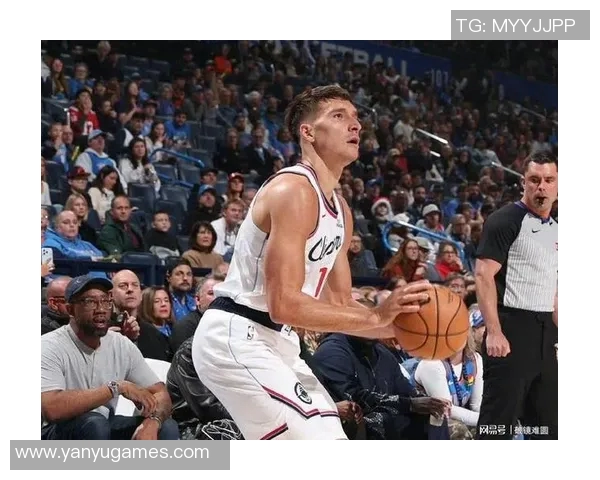 梅尔顿:我曾希望能成为小卡那样的球员 儿时最喜欢的球队是雷霆 梅尔顿:我曾希望能成为小卡那样的球员 儿时最喜欢的球队是雷霆