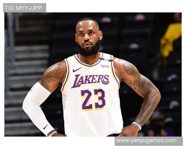 詹姆斯24+4+7书写传奇！东契奇复出25分艾顿10中10，湖人双杀猛龙